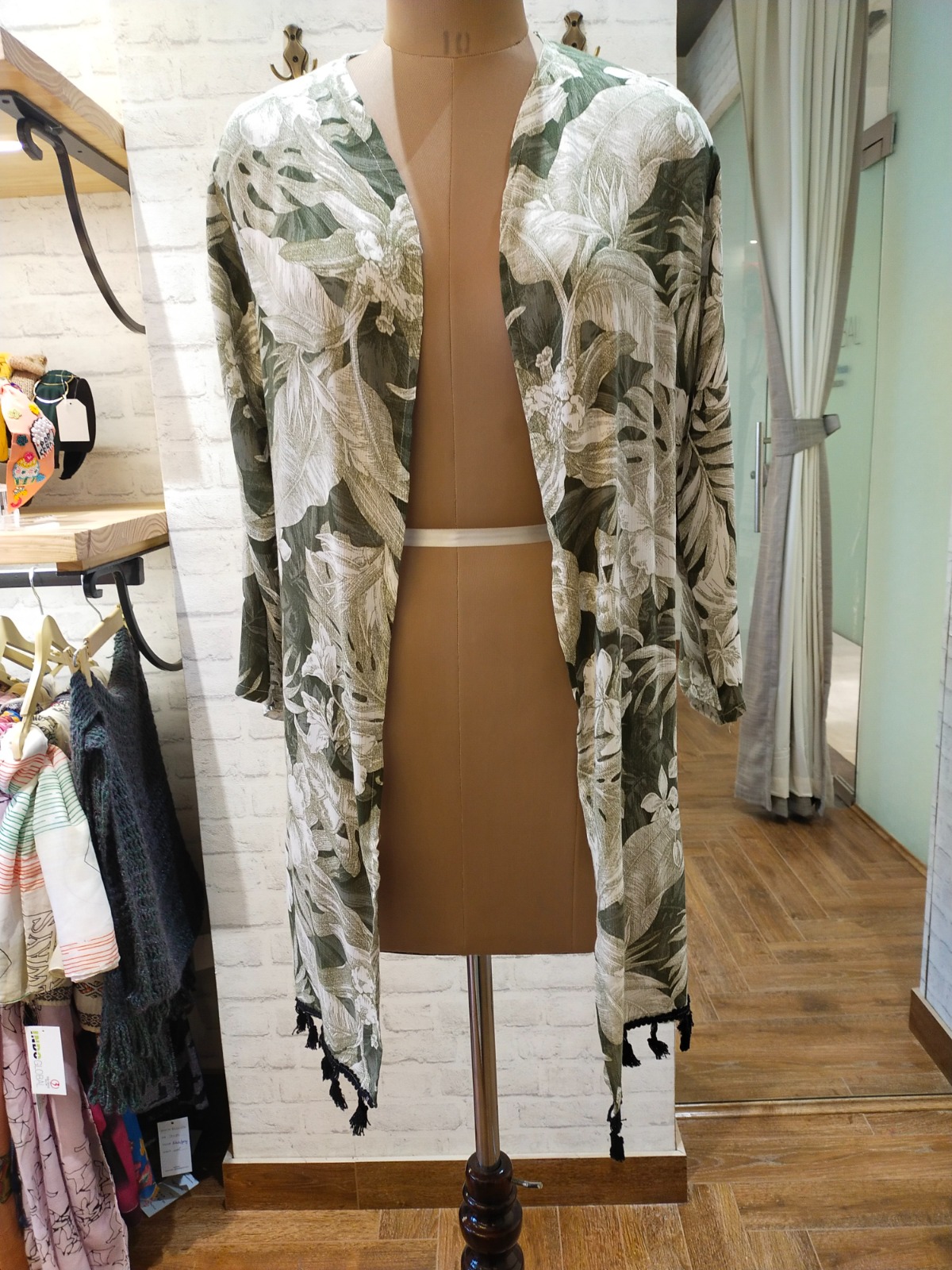 Apparel Luxe La Vie Buying & Sourcing Experts India